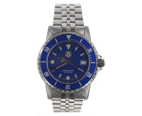 Tag Heuer 1500 Series Professional stainless steel gentleman's wristwatch, reference no. WD1214-G-20, serial no. RT6xxx, blue