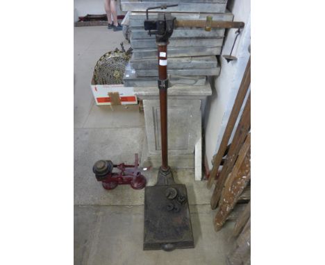Two sets of vintage weighing scales 