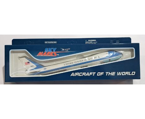 Sky Marks Air Force One 1:250 scale Model Kit, boxed. No glue required snap-fit design. Although unchecked for completeness (