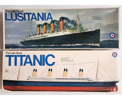 ENTEX Kits, a boxed pair of 1:350 scale (The Late Great Series) Steam Liners comprising of Lusitania and The Titanic. Althoug