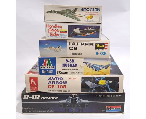 Monogram, Revell, Hobby Craft &amp; similar, Model Kits, a boxed Aircraft group. Includes B-1B Bomber &amp; Avro Arrow CF-105