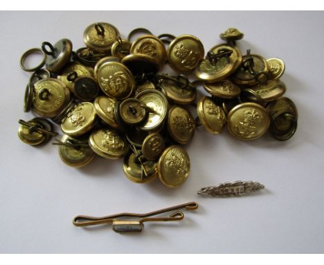 Royal Navy officers buttons together with a Mauritania tie pin and a 1915 medal clasp