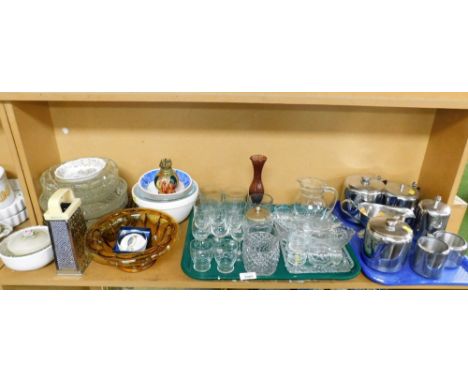 Household glassware and effects, to include sundae dishes, drinking glasses, paperweights, cheese grater, mixing bowls, stain