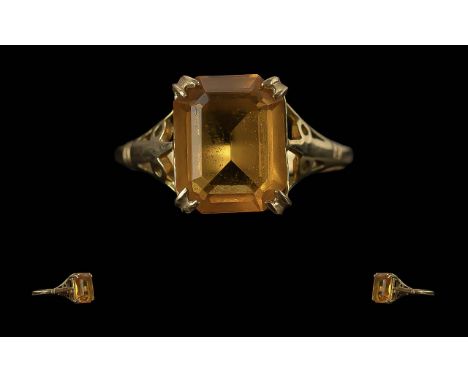 Ladies 9ct Gold Citrine Ring. Approx Weight 2 grams. Stamped 9ct. 