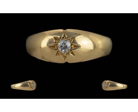 18ct Gold Gent's Diamond Set Dress Ring, weight 3.31 grams, ring size R.
