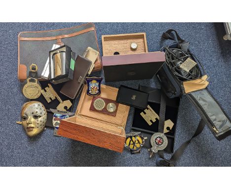 Box of Miscellaneous Collectible Items, including wooden boxes, hip flask, 'Through the Keyhole' boxed gift, AA badges, car b