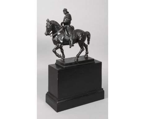 Reiterstandbild des Bartolomeo Colleoninach Andrea del Verrochio, um 1880, Kupfer-Bronze dunkel patiniert, Nachbildung des be