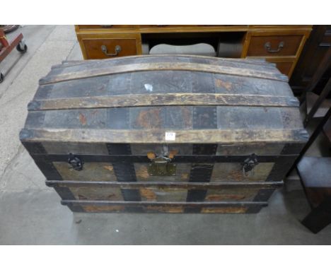 An early 20th Century steamer trunk