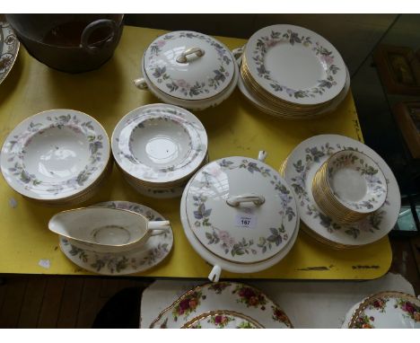 A collection of Royal Worcester June Garland dinnerwares 