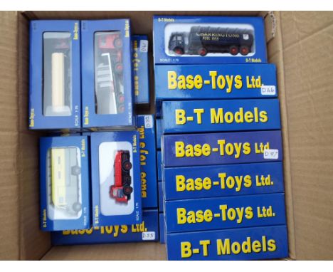 B-T Models - 25 diecast 1:76 scale models, mostly buses and lorries, mint boxed - Est £80 - £120