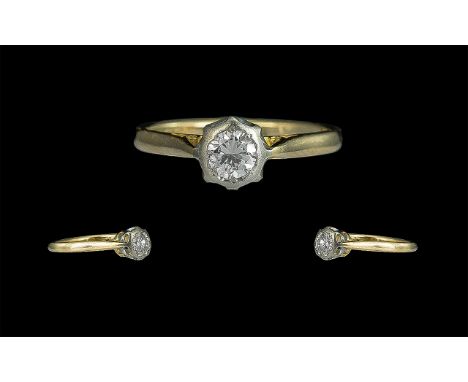 18ct Gold and Platinum Single Stone Diamond Set Ring. Full Hallmark to Interior of Shank. The Round Brilliant Cut Diamonds of