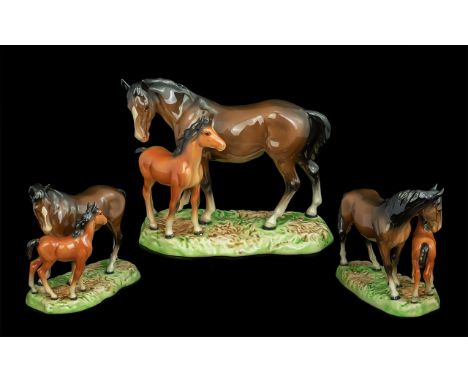 Beswick Hand Painted Horse and Foal Figure ' Mare and Foal ' on Base. Model 953. 1st Version. Designer A. Gredington. Issued 