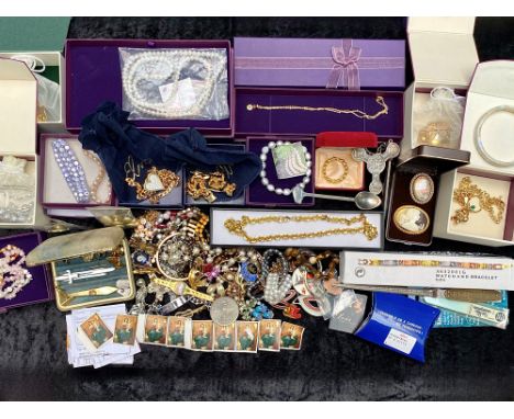 Large Collection of Costume Jewellery. Large Collection of Designer Boxed Costume Jewellery, Also Vintage Costume, Cameo's, N
