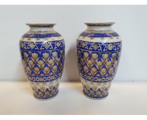 Various collectables in pairs (10 items) to include resin figures, papier mache and pair of ceramic vases etc