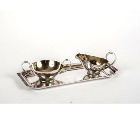 Milch-Zucker-Set,  Göteborg 1968830 er Silber . Entw.: Tore Eldh, Herst.: K+E Carlson. Tablett nicht gemarkt. L.: Tablett  22