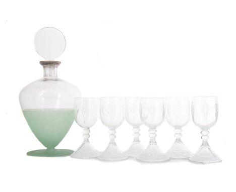 SET OF SIX STUART CRYSTAL LIQUEUR GLASSES AND ART DECO DECANTER EARLY-MID 20TH CENTURY the glasses with engraved linear detai