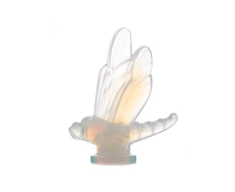 SABINO PARIS, ART DECO OPALESCENT GLASS LIBELLULE (DRAGONFLY) CAR MASCOT CIRCA 1930-39 moulded SABINO PARIS mark, on circular