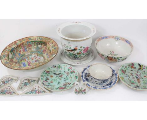 Group of 18th to 20th century Chinese porcelain, including a large Canton basin, a jardinière and stand, etc, and a wooden st