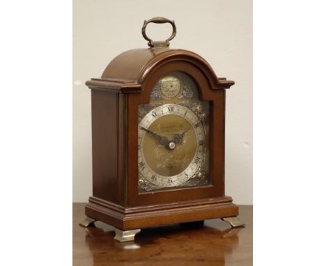 20th century walnut cased Elliot mantle clock, break arched form, engraved dial, H18cm   Condition Report   Click here for fu