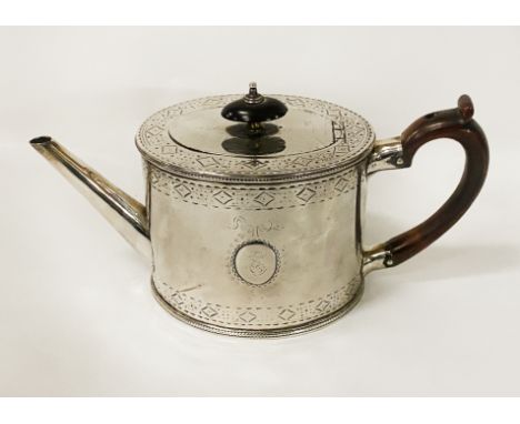 H/M SILVER TEAPOT - 474 GRAMS APPROX