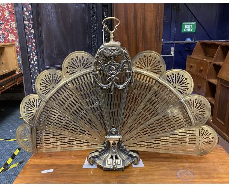 BRASS ''FAN'' FIREGUARD