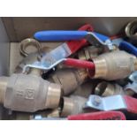 HERZ - 22MM DZR BALL VALVES - RED AND BLUE HANDLES - NEW PN16 - JOBLOT OF 13