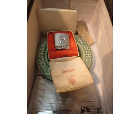 Selection of cigarette lighters including Ronson, Variflame boxed, Starlon long life boxed, new Windsor chrome lighter and ca