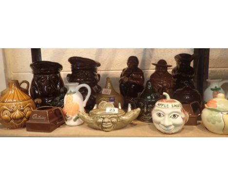 Shelf of assorted preserve and pickle jars and lids including Sadler, Royal Norfolk etc 