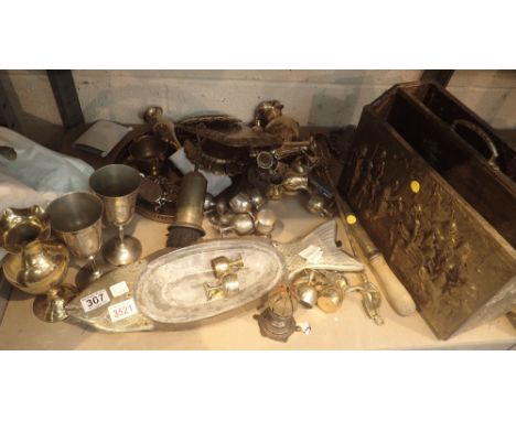 Shelf of mixed brass including magazine rack, vases etc 