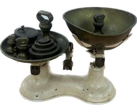 Set of vintage kitchen scales with brass weights 
