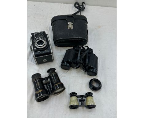 Selection of vintage items to include binoculars, elioflex camera etc 
