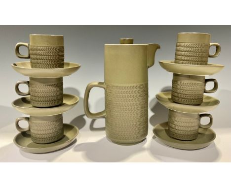 A Denby Chevron pattern tall coffee pot, 24.5cm, six coffee cans and saucers, c.1960 