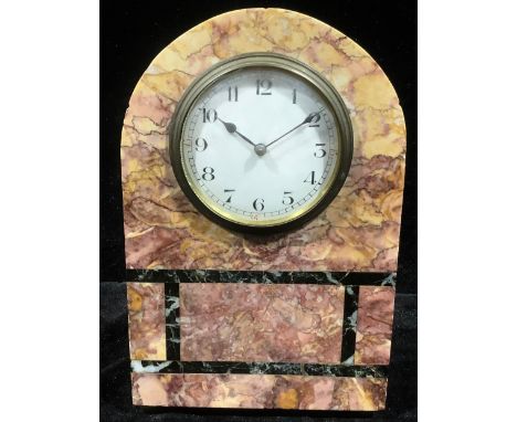 An Art Deco rouge marble arched top mantel clock, 24.5cm high 