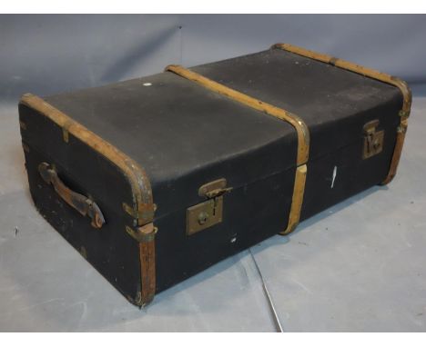 A vintage travelling trunk. L.85cm 