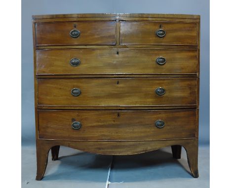 A Regency mahogany bow front chest of drawers, H.103 W.102 D.45cm 