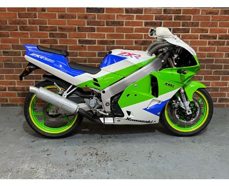 Make & Model:Kawasaki , ZXR Date of Reg:J239JKO Colour:Green cc:249  Fuel Type:Petrol  Transmission:manual Summary:249cc. Thi