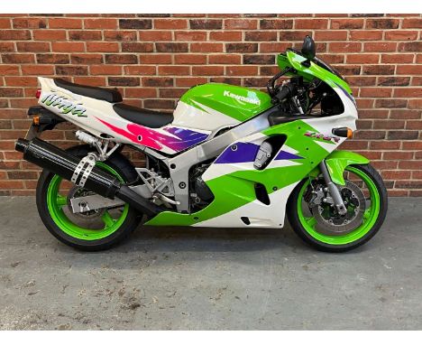 Make & Model:Kawasaki , ZX6R Date of Reg:N598GGF Colour:Green cc:599 MoT:2025-05-30 Fuel Type:Petrol Mileage:24221  Summary:T