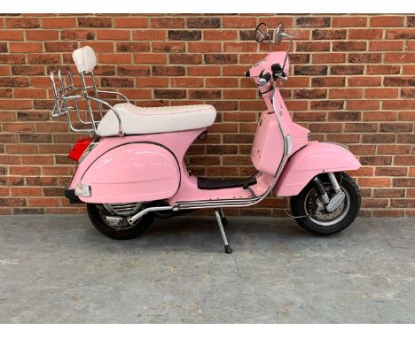 Make & Model:LML , Star Deluxe  Date of Reg:HX59BKK Colour:Pink  cc:124  Fuel Type:Petrol Mileage:2406  Summary:This bright p