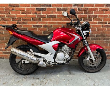 Make & Model:Yamaha, YBR Date of Reg:AV59AGZ Colour:Red cc:250  Fuel Type:Petrol Mileage:33589 Transmission:manual Summary:25