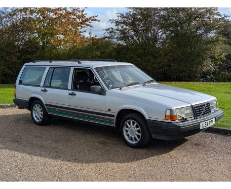 Make & Model:Volvo, 940 Highlander Date of Reg:L54RTR Colour:Silver cc:1986 MoT:2025-02-06 Fuel Type:Petrol Mileage:181852 Tr