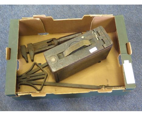 WW1 German wood ammo box with a German WW1 pioneer spanner and unusual pair of German WW1 wire cutters