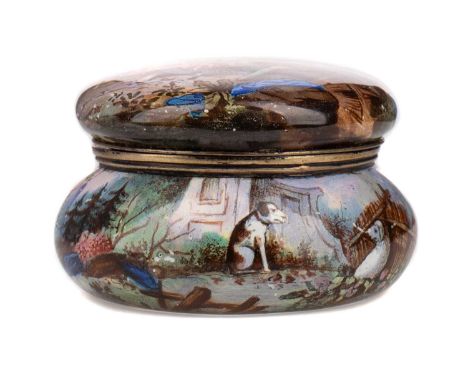ATTRACTIVE 19TH CENTURY VIENNESE ENAMEL PATCH BOX,all-over decorated to exterior and interior, the hinged cover depicting two