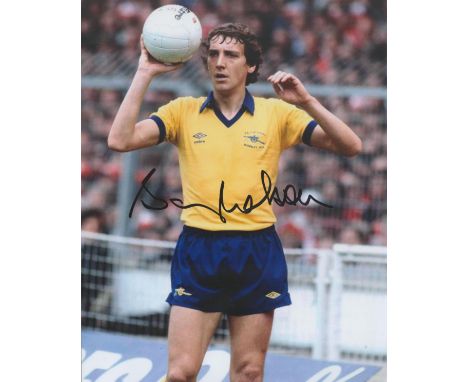 Sammy Nelson Arsenal signed 10x8 colour photo. Photo Nelson ready to take a throw in. Good condition. All autographs come wit