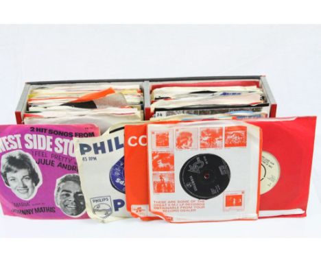 Vinyl - Small collection of 45's mainly in company sleeves to include David Bowie, The Rolling Stones, The Sweet, Mott The Ho