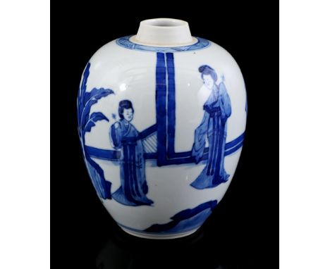 Porcelain tea caddy with blue decor of Long Eliza's, after a Kangxi example, China 21st century, 13 cm high