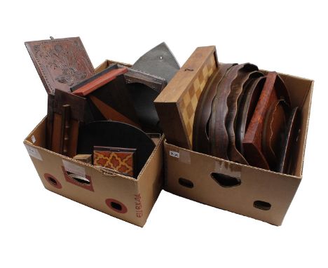 2 boxes with wooden trays, magazine holders, pipe rack, copper and pewter-driven magazine holders etc., partly Art Deco perio