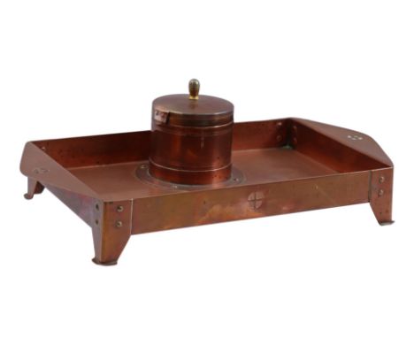 Copper inkstand, marked on the Jan Eisenloeffel plateau, 9 cm high, 27 x 14.5 cm (lid of inkwell is loose)