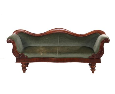 Mahogany veneer sofa with green mohair upholstery, approx. 1850, 80 cm high, 204 cm wide