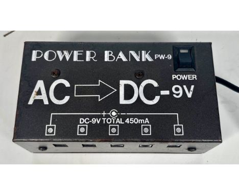 Power Bank BW-9(E) Untested. We have no information about the functional status of this item. 