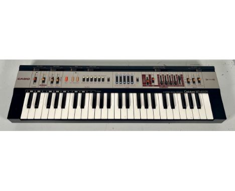 Casio Casiotone MT-400V (C) Tested. Powers up, passes signal but has various faults and/or dirty controls and sockets and def